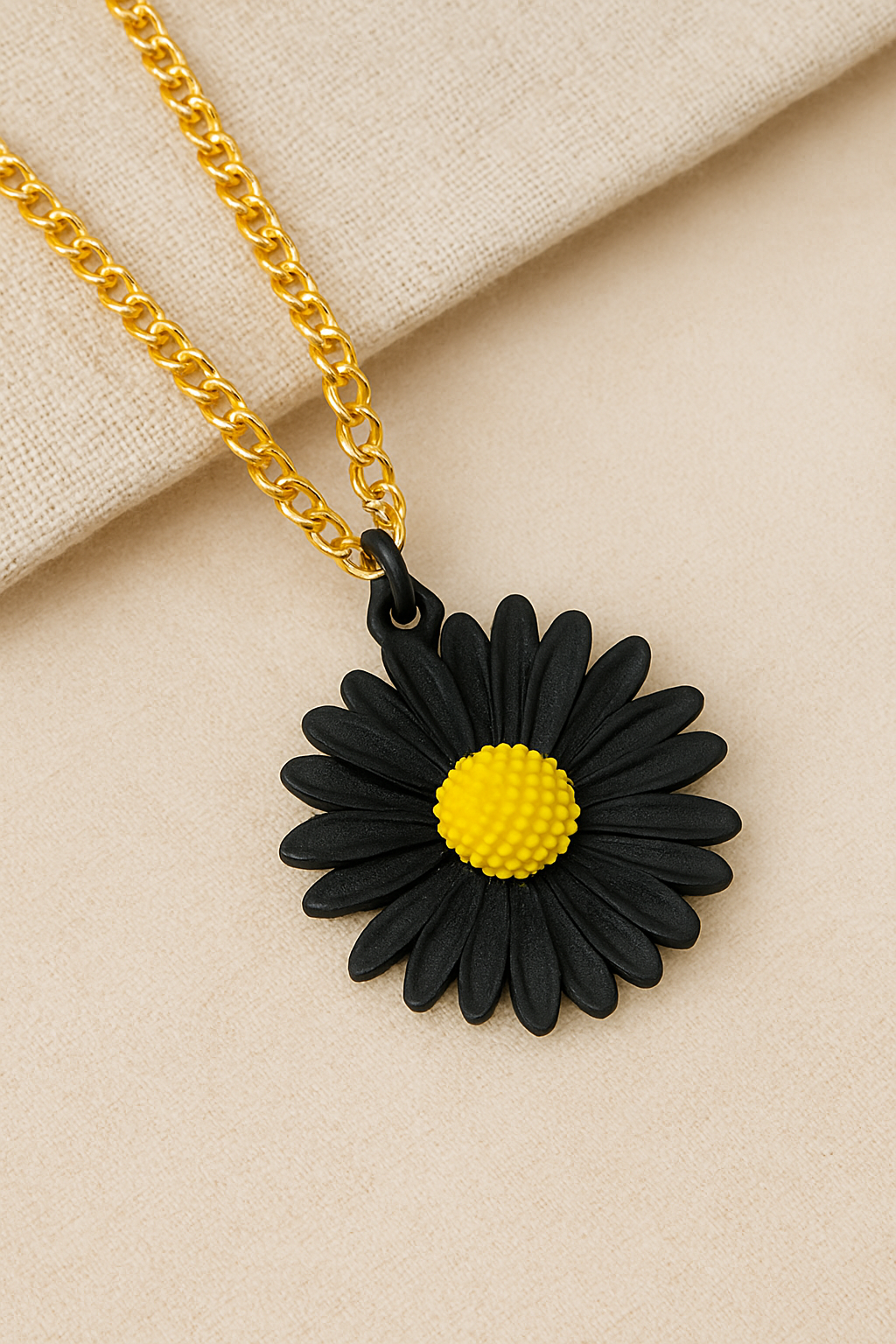 SCRUNSTORE Sparkle Pendant Necklace